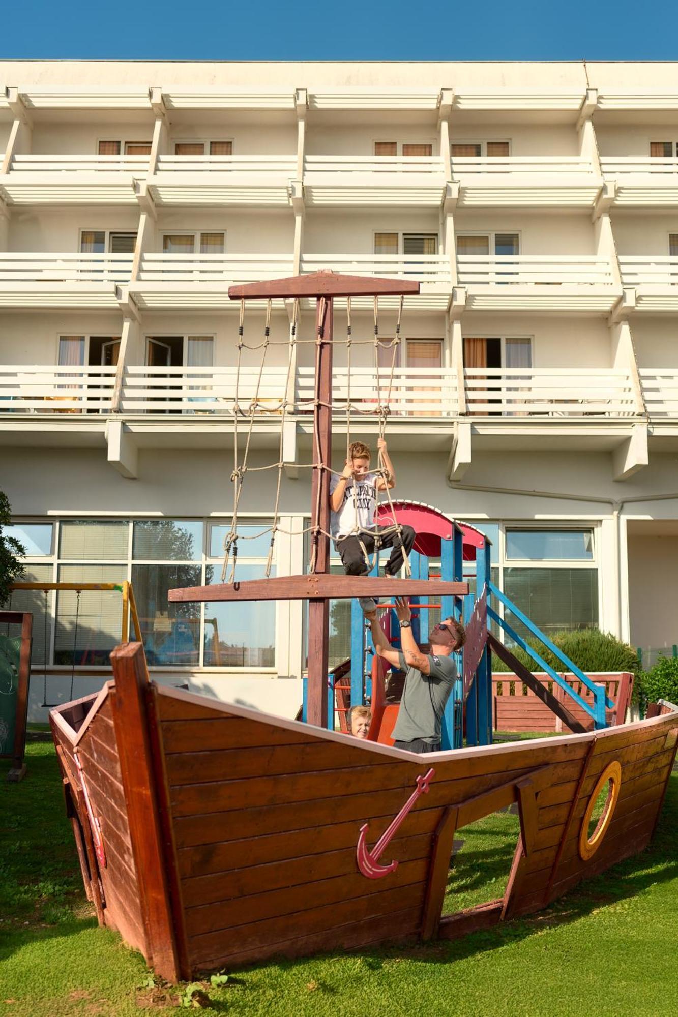 Hotel Olympia Vodice Exterior foto